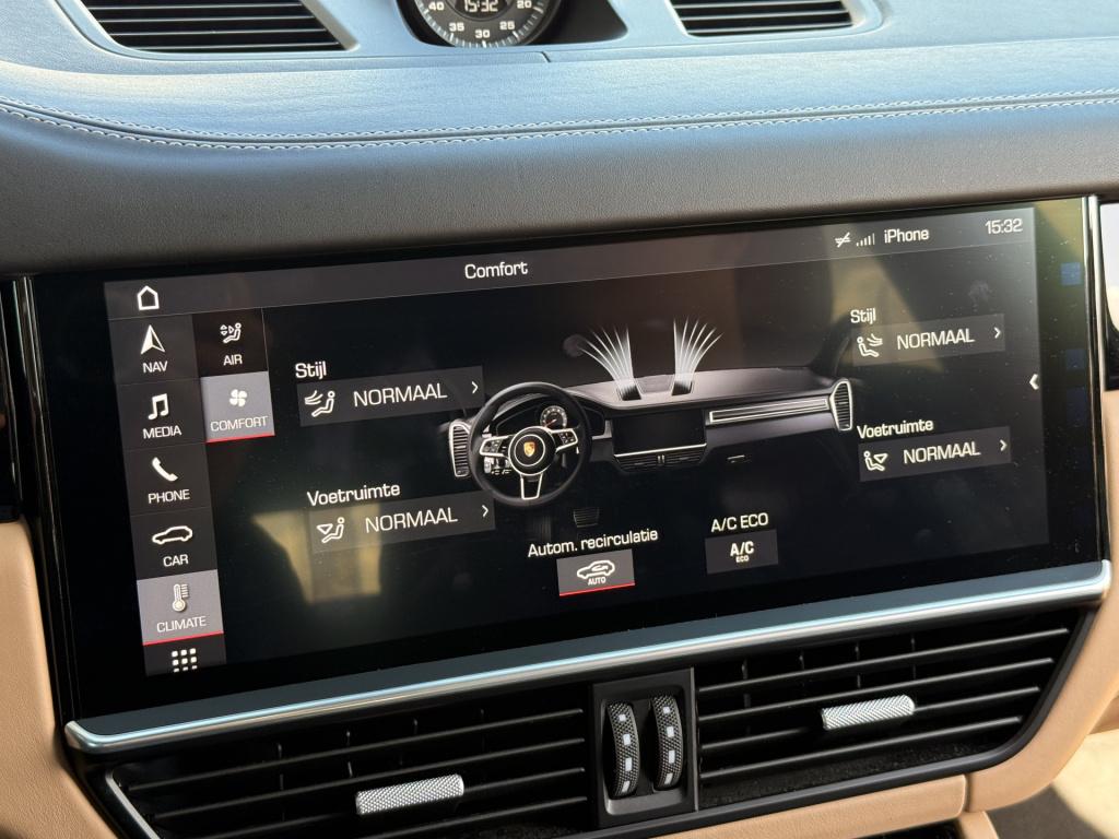 Porsche Cayenne 3.0 | sportdesign | pano | sportchrono | luchtvering | acc 