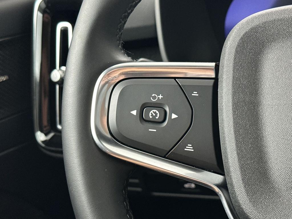 Volvo XC40 single motor ultimate 70kwh| pano| 360camera| adap.cruise|