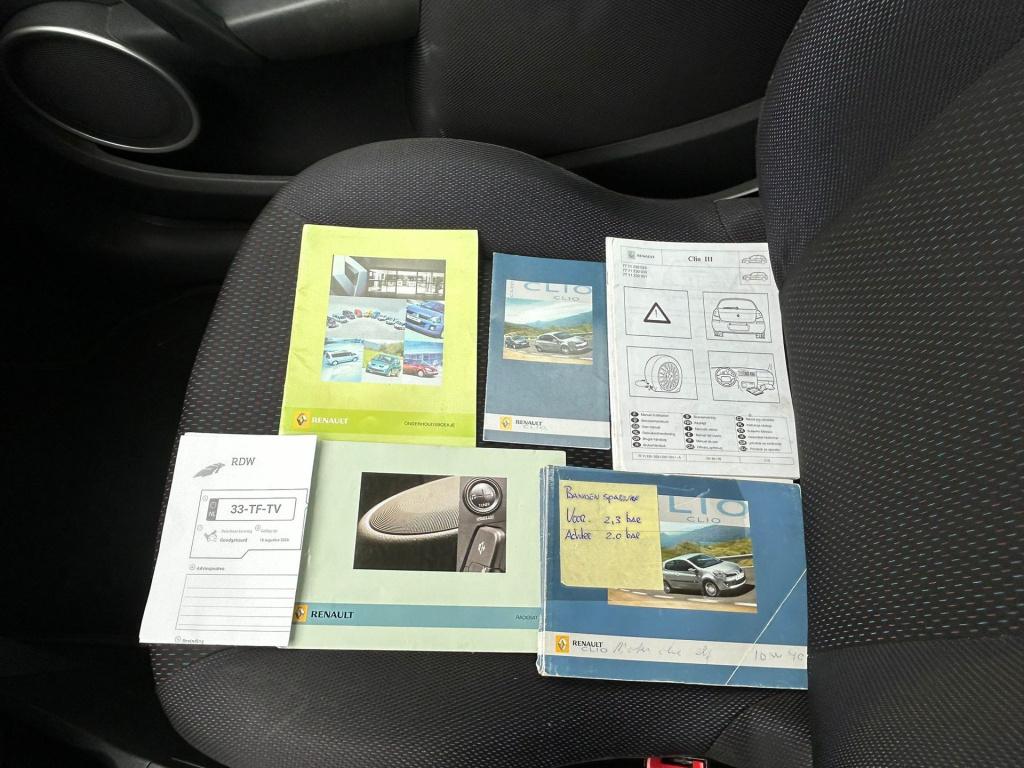 Renault Clio 1.4-16v exception * airco * l.m. velgen * e.l. ramen