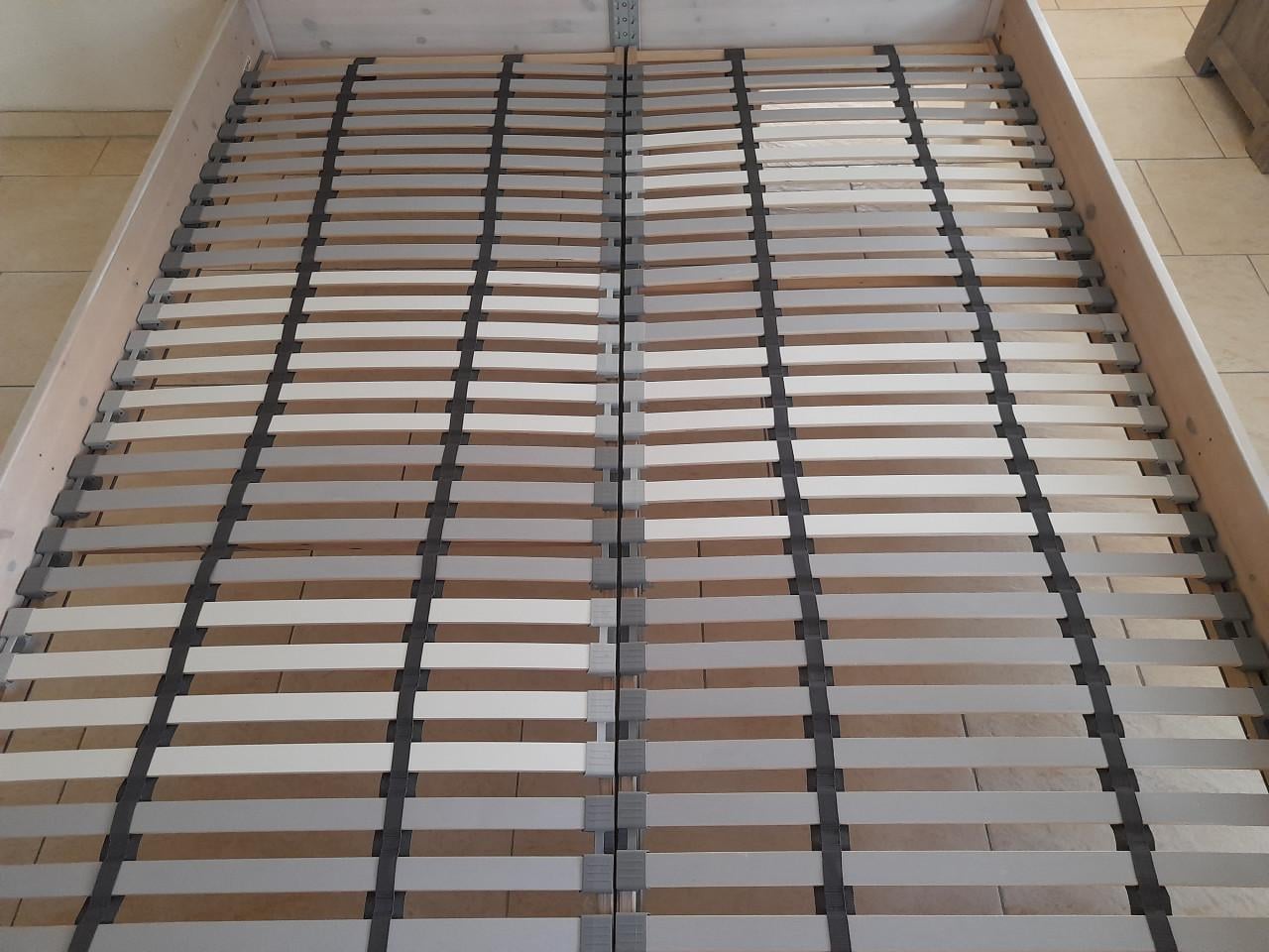 2 Persoons bed 160 x 200 (in goede staat )