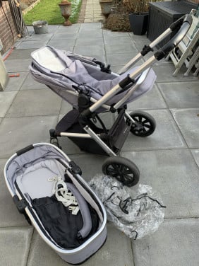Qute kinderwagen/buggy/voetenzak/regenhoes