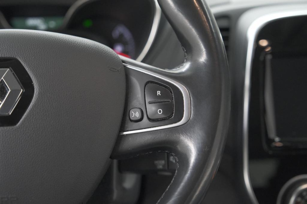 Renault Captur tce 150 edc intens | trekhaak | camera | dodehoekdetectie | 