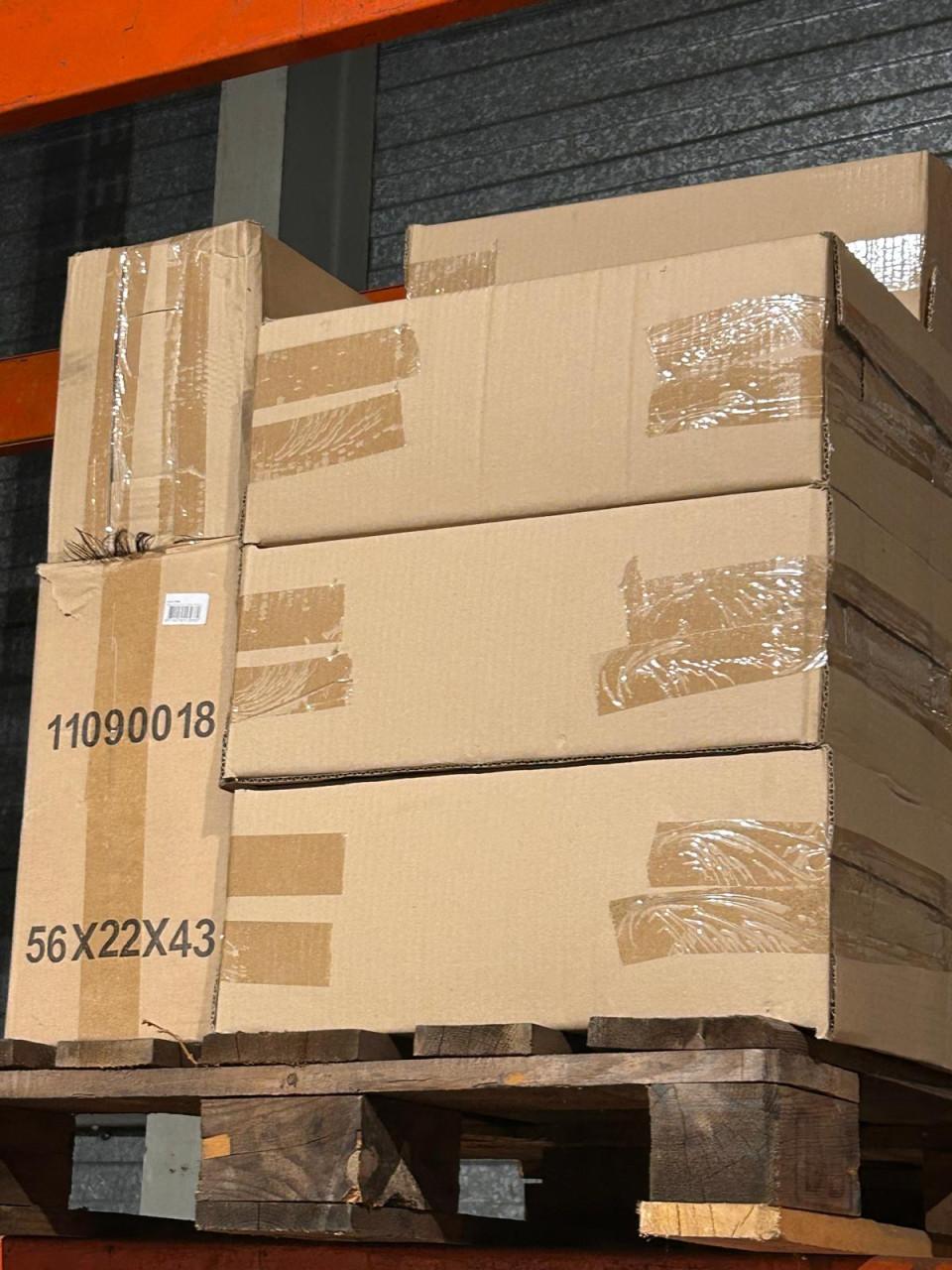 Koelcel 7*4*2.5 hoog met schuifdeur en logboek van onderhoud extra delen b.