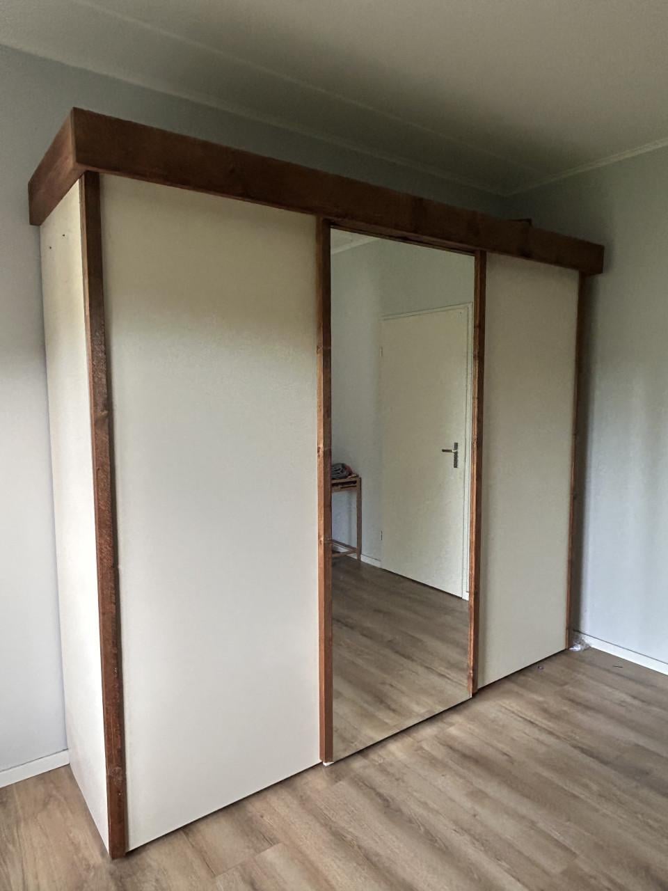 Kledingkast