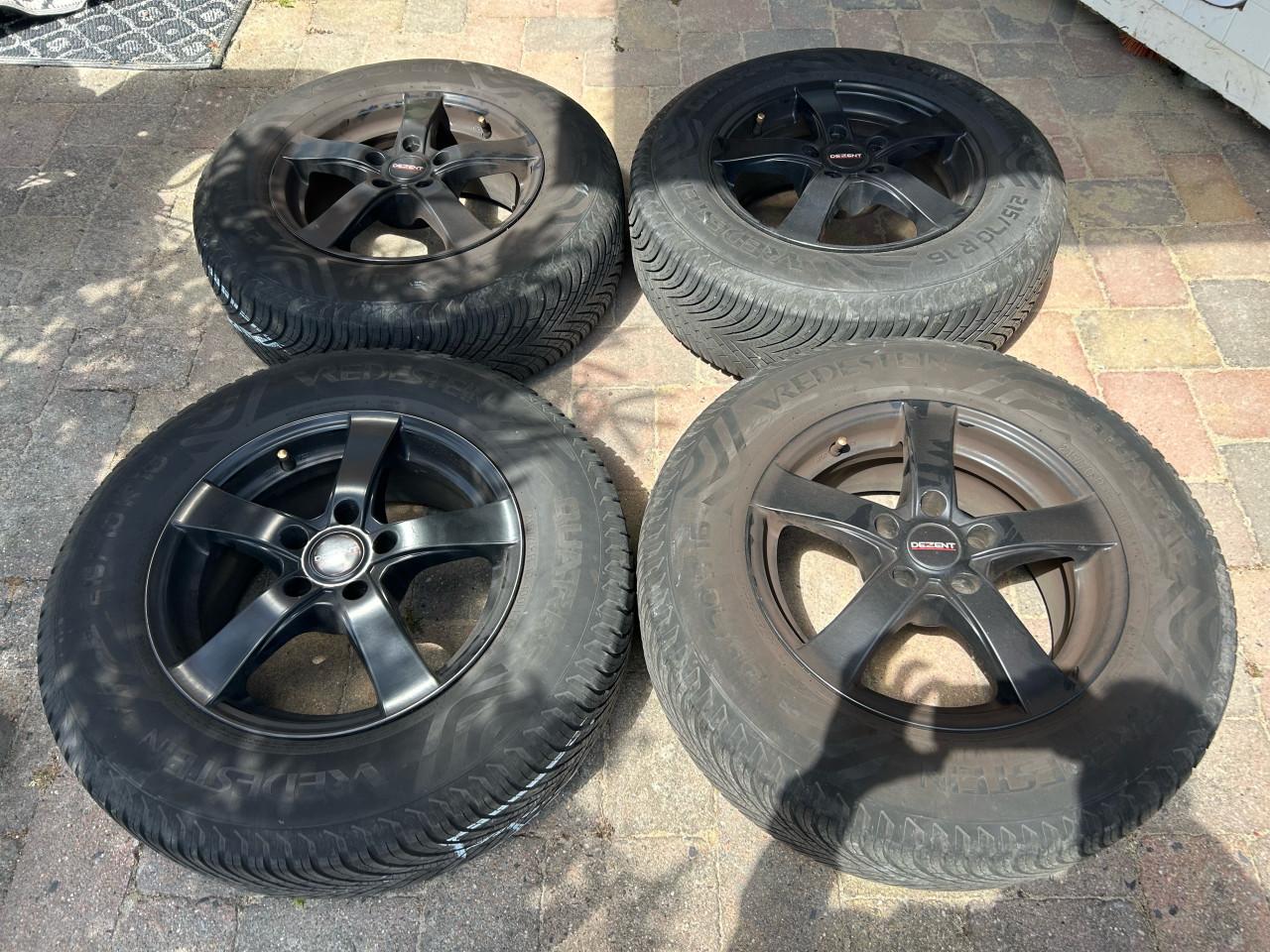 Vredestein All Season banden + lichtmetalen velgen – 215/70 R16