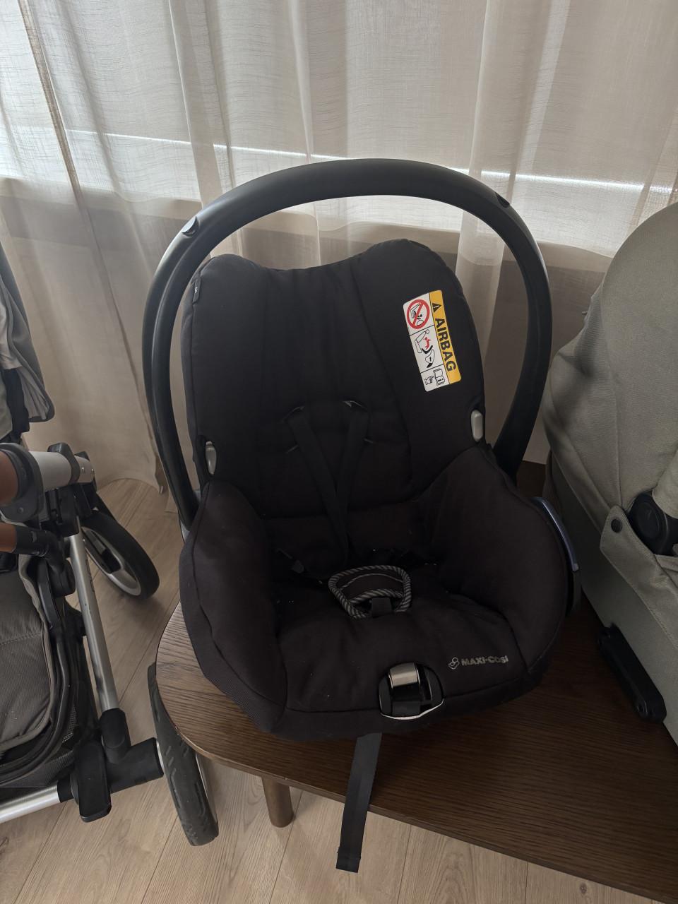 Kinderwagen musty nio