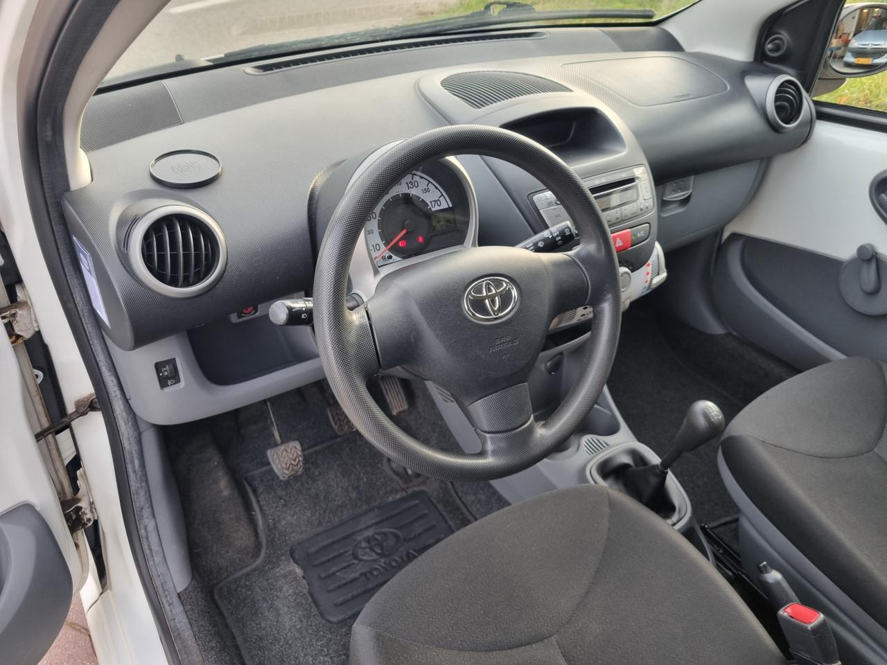 Toyota Aygo 1.0-12V Cool | Airco | 2e Eigenaar!