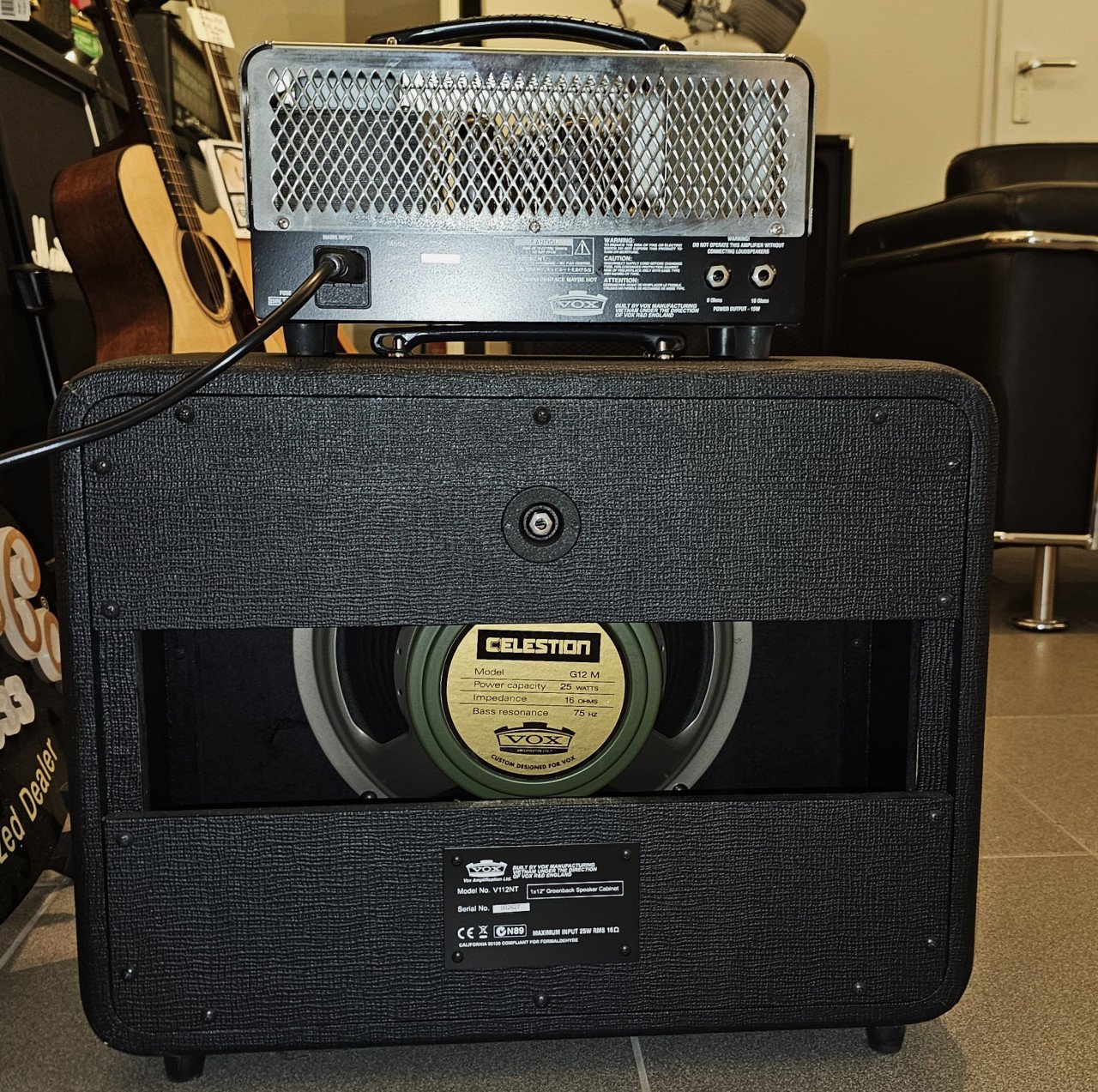 Vox NT15H tube amp met Vox V112NT cab