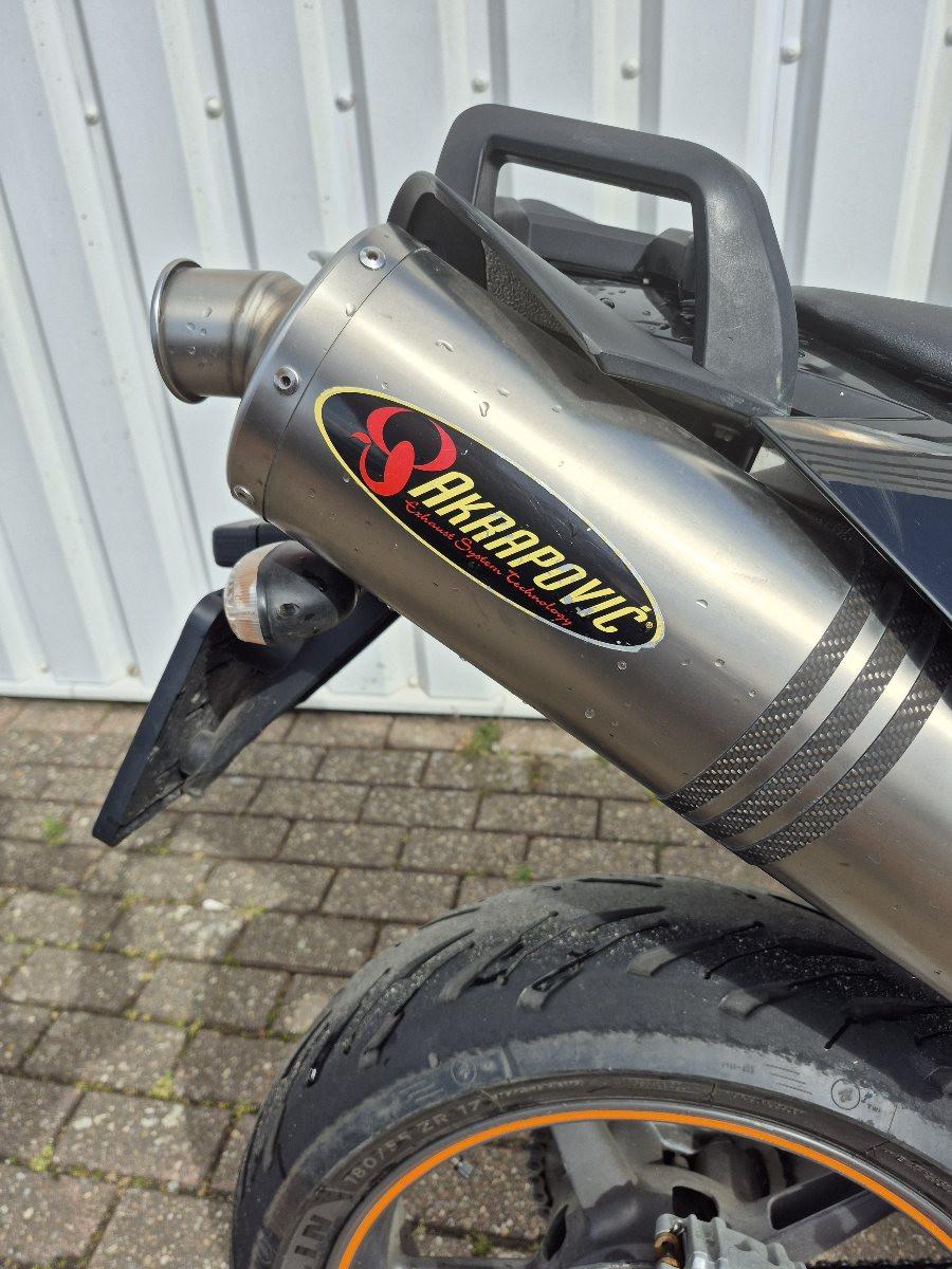 KTM 950 Supermoto uit 2006