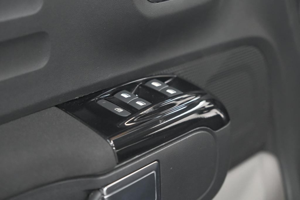 Citroen C3 puretech 110 max | keyless entry/start | camera | navigatie | pa