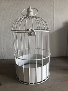 Rond metalen kooitje (decoratie)