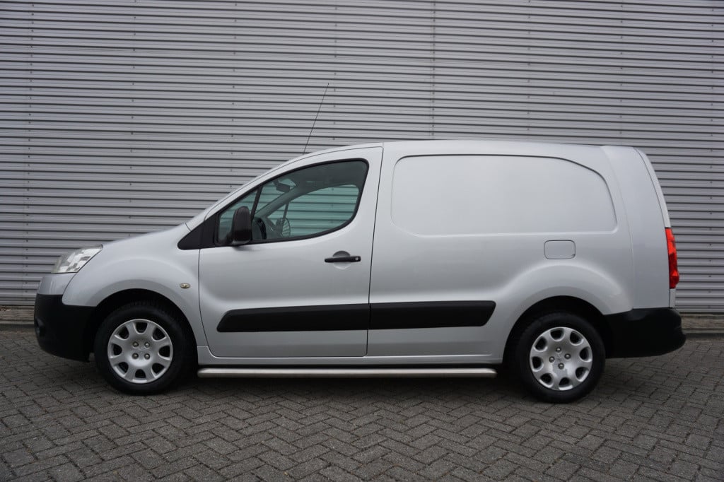 Peugeot Partner 122 1.6 hdi l2 xt elektr. ramen / cruise / trekhaak / nap