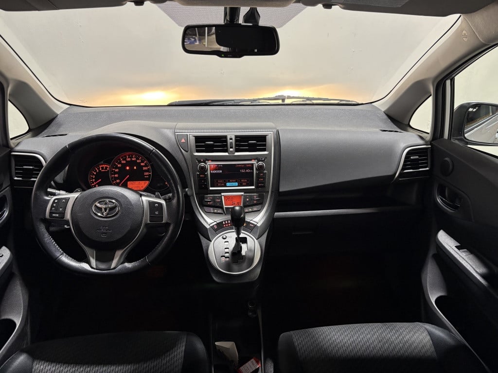 Toyota Verso-s 1.3 vvt-i dynamic