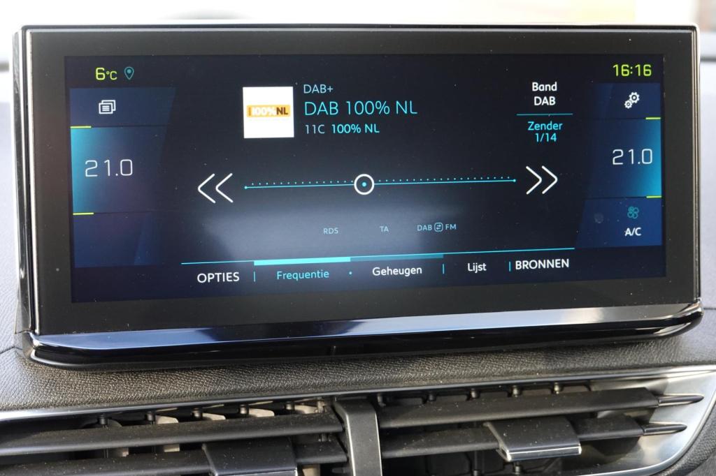 Peugeot 3008 1.6 hybrid 225 allure