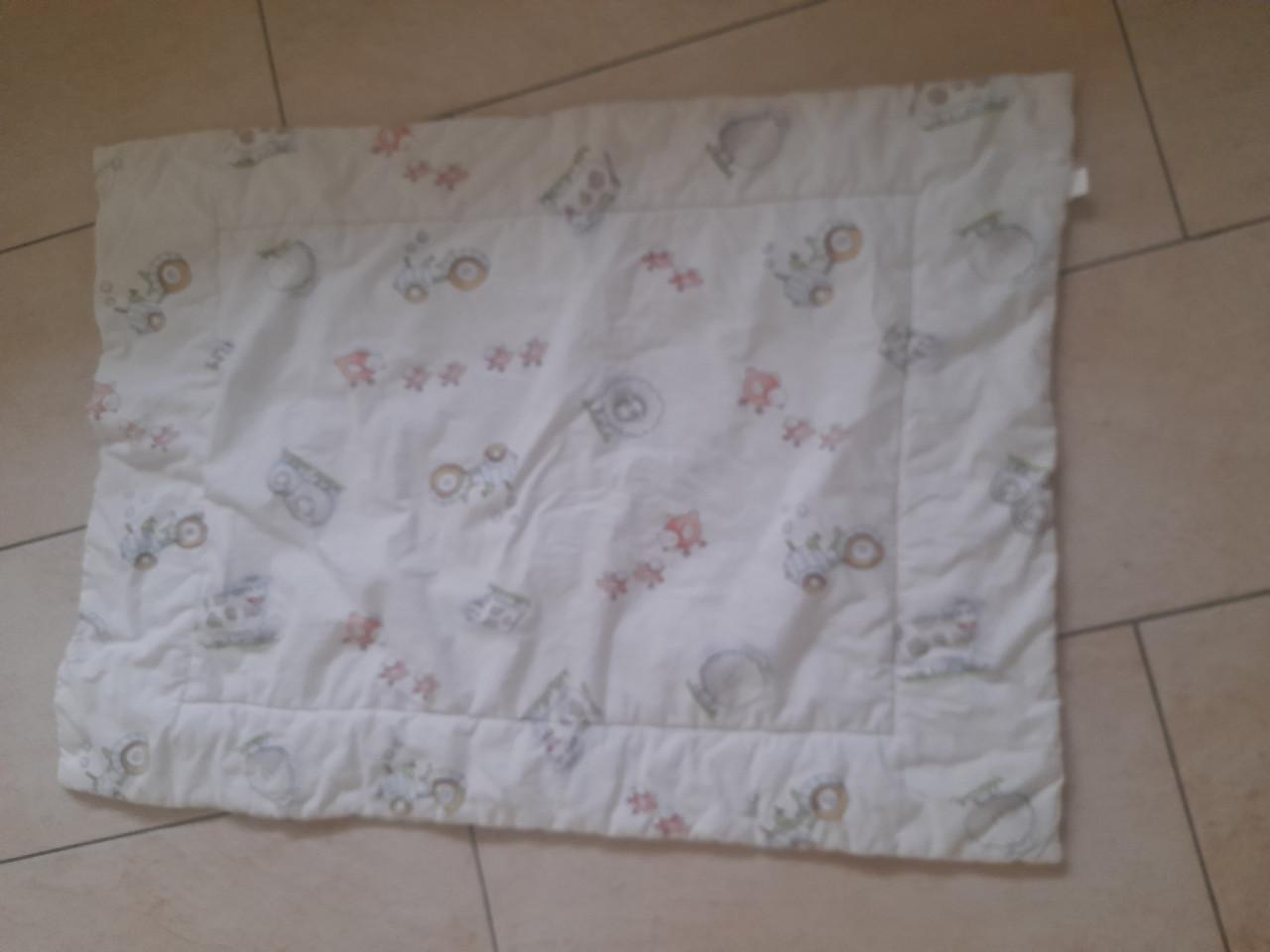 Diverse boxkleden   €5 per stuk ( in goede staat )