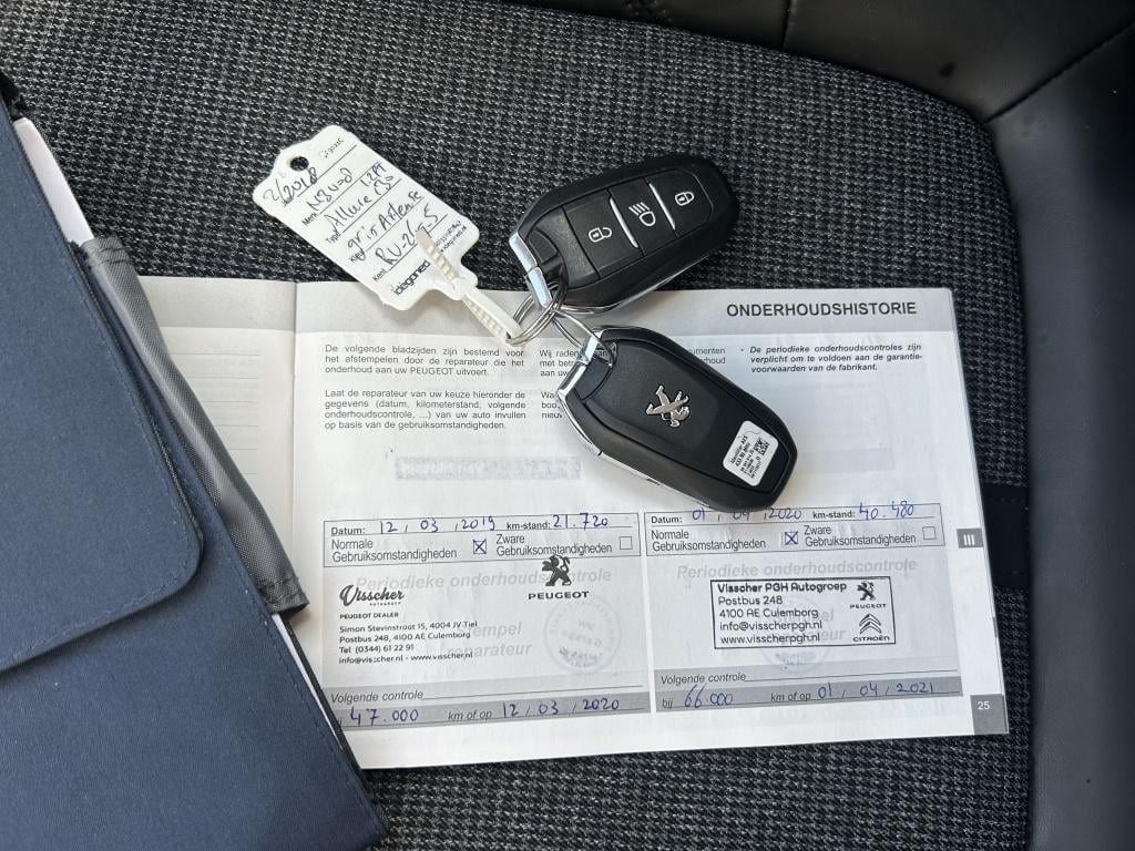 Peugeot 3008 1.2 puretech 130pk s&s allure navigatie | bt | applecarplay & 