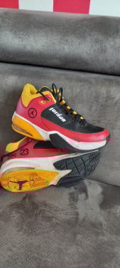 Jordan maat 36.5 Unisex