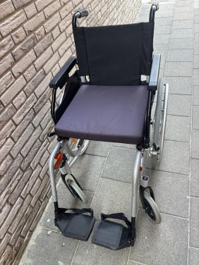 Prachtige opvouwbare rolstoel lichtgewicht