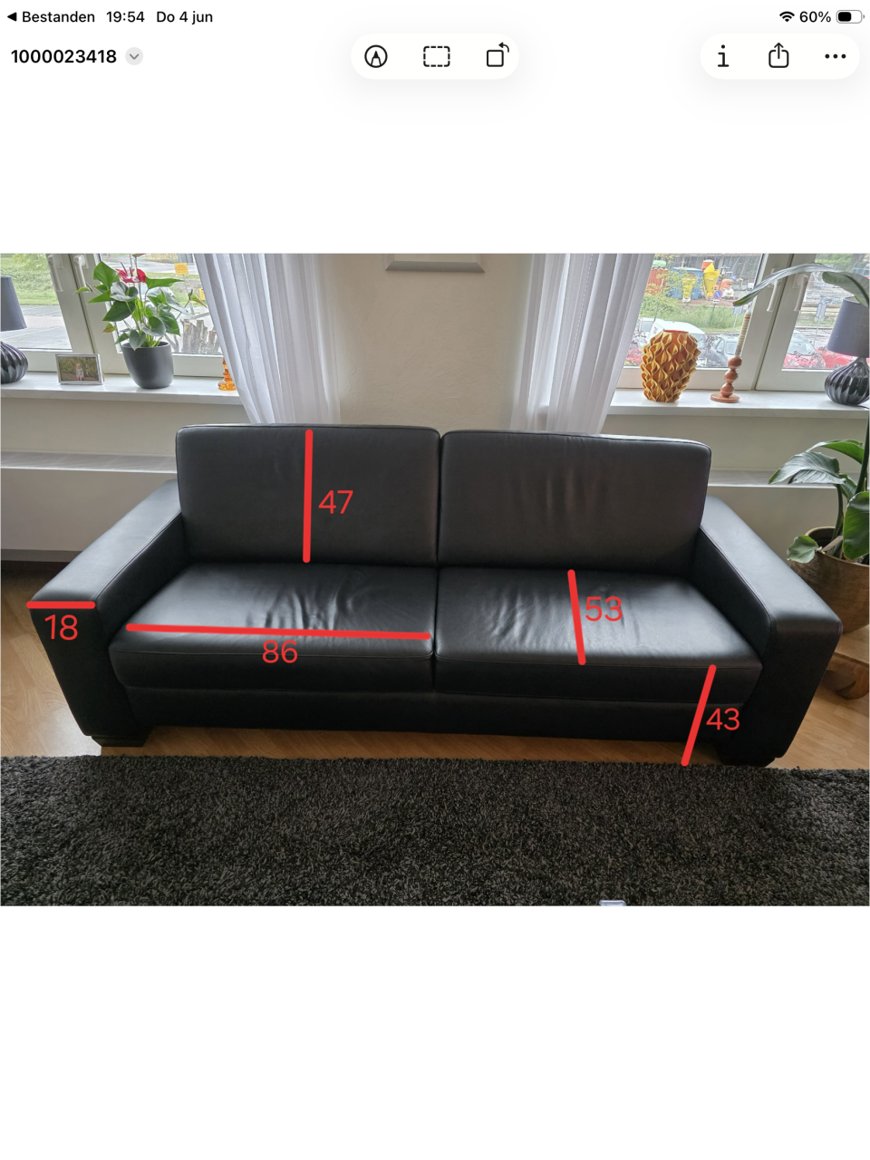 2,5-Zitsbank Montel zwart leder, in zeer nette staat.