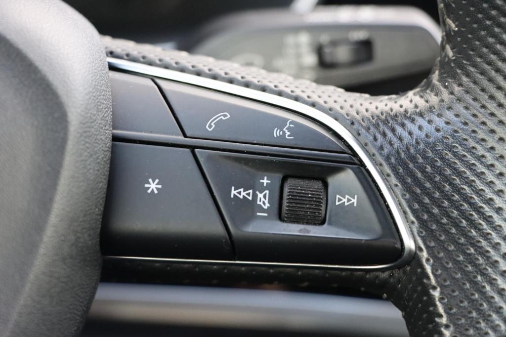 Audi Q3 35 tfsi s line 150pk s-tronic