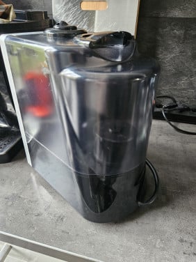 Werkende Luchtbevochtiger en luchtreiniger met ionisator(allergie)...