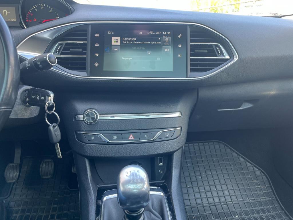 Peugeot 308 sw 1.6 bluehdi blue lease executive | pano | trekhaak