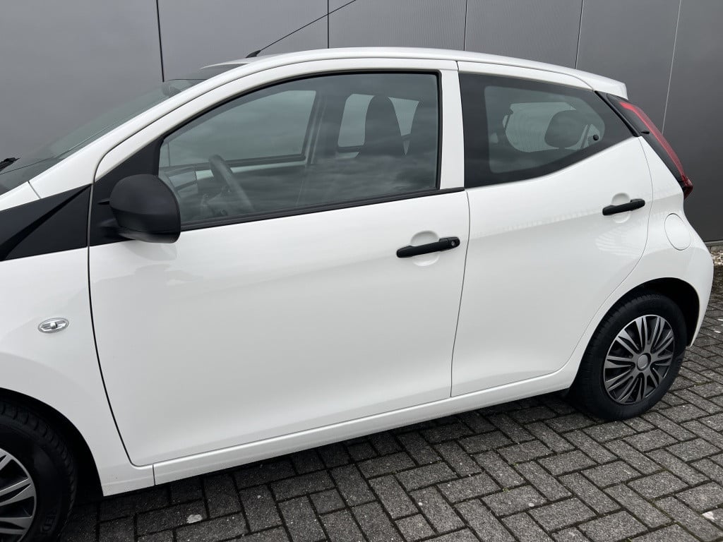 Toyota Aygo 1.0 vvt-i x-fun