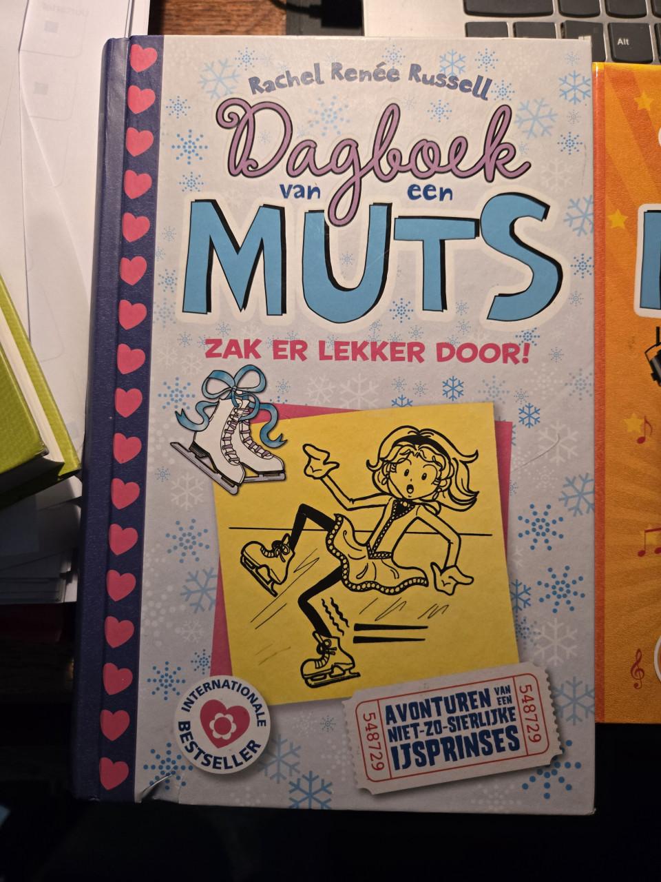 5 boeken uit de serie: Dagboek van een Muts .