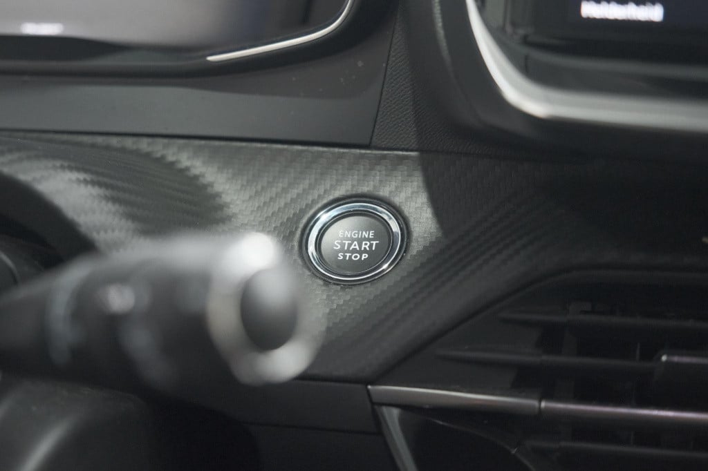 Peugeot 2008 hybrid 136 e-dcs6 allure | 360 camera | adaptieve cruise contr