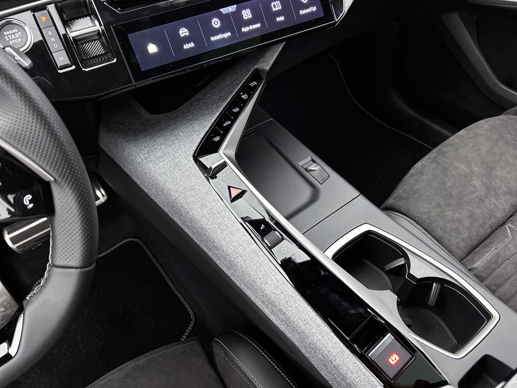 Peugeot 5008 hybrid 145 pk automaat gt | panoramadak | agr stoelen | trekha