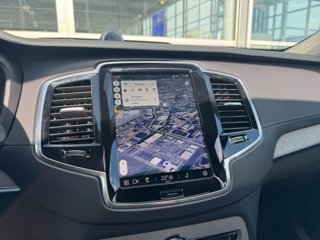 Volvo XC90 t8 455pk recharge ultra dark| full options!! b&w | luchtvering