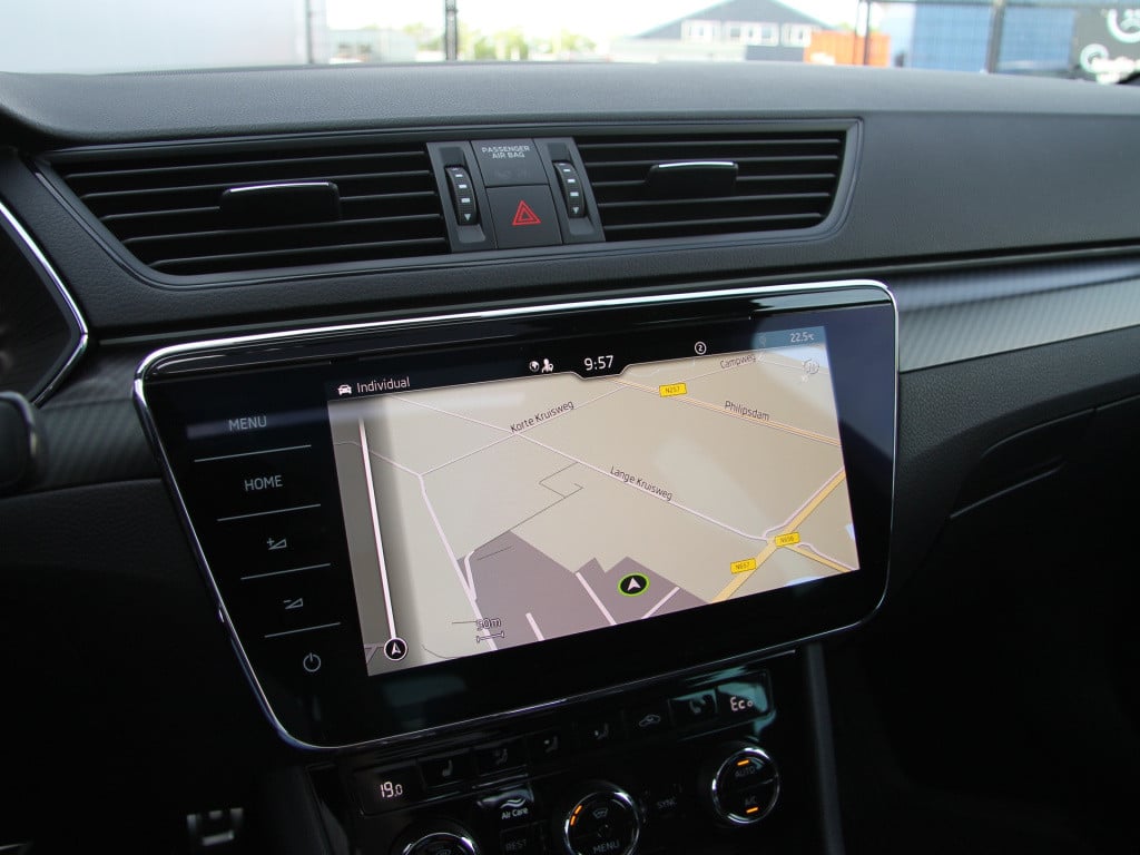 Skoda Superb combi 1.4 tsi iv 218pk sportline | pano dak | trekhaak