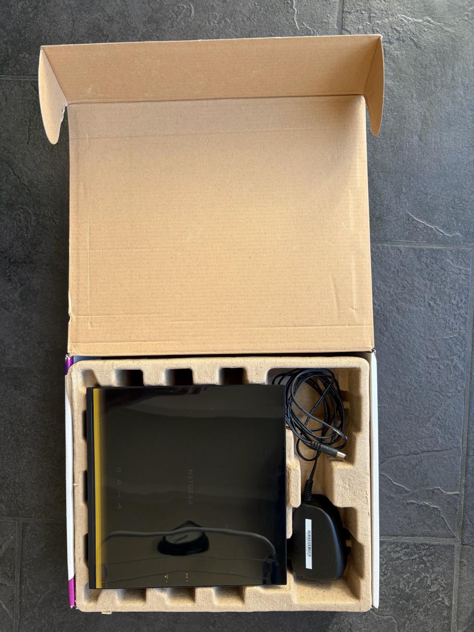 Netgear R6300 Smart WiFi Router krachtige AC1750 Dual Band Gigabit router.