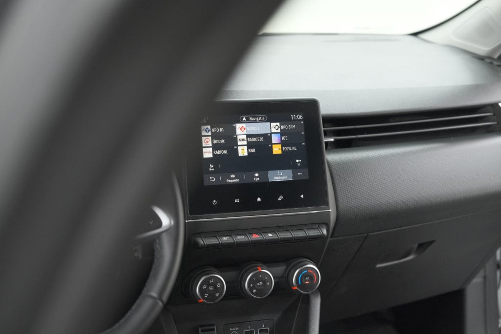 Renault Clio tce 90 zen | navigatie | elektrische ramen | apple carplay