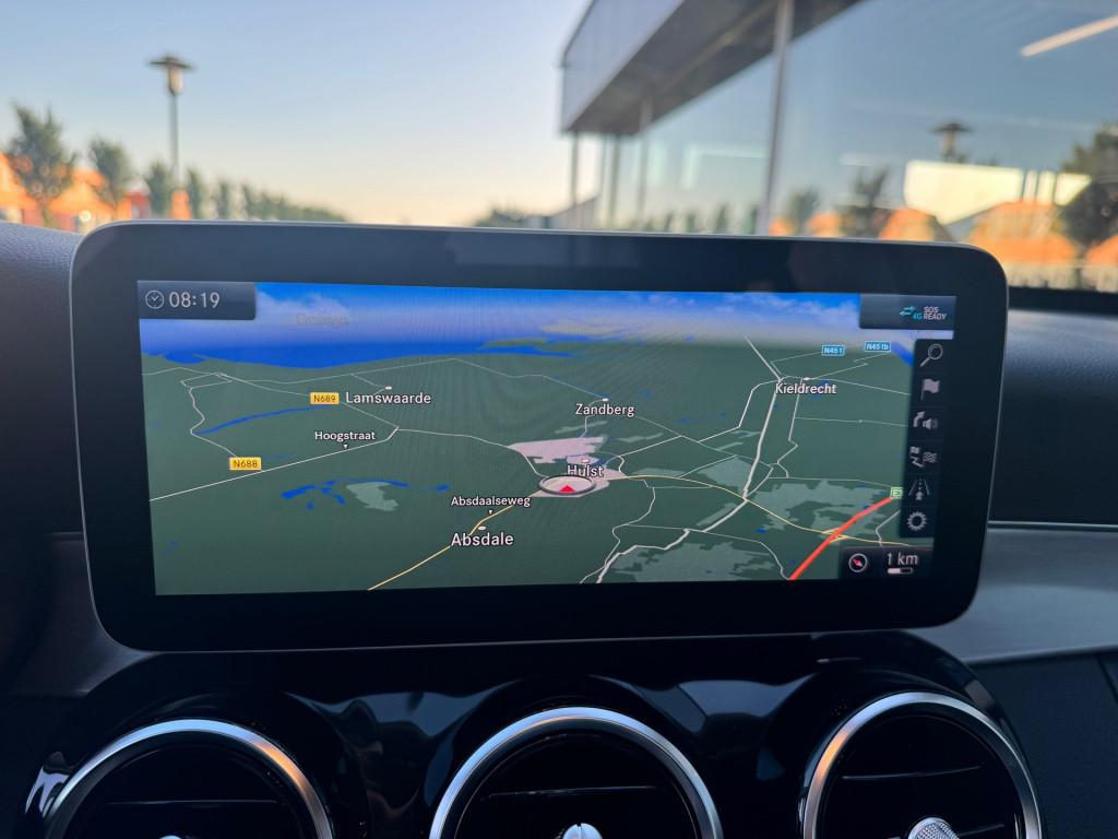 Mercedes-Benz C-Klasse 180 avantgarde automaat . trekhaak . apple-carplay