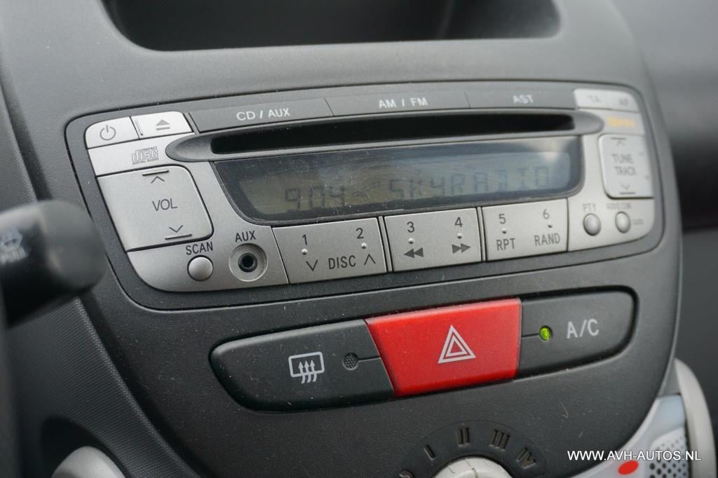 Toyota Aygo 1.0-12v access