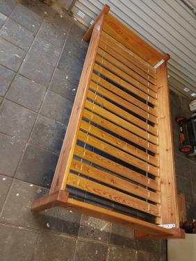 Te koop,bed