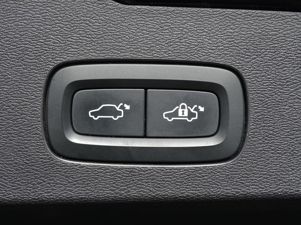 Volvo V60 2.0 t6 recharge awd inscription expression adapt. led | sensus co