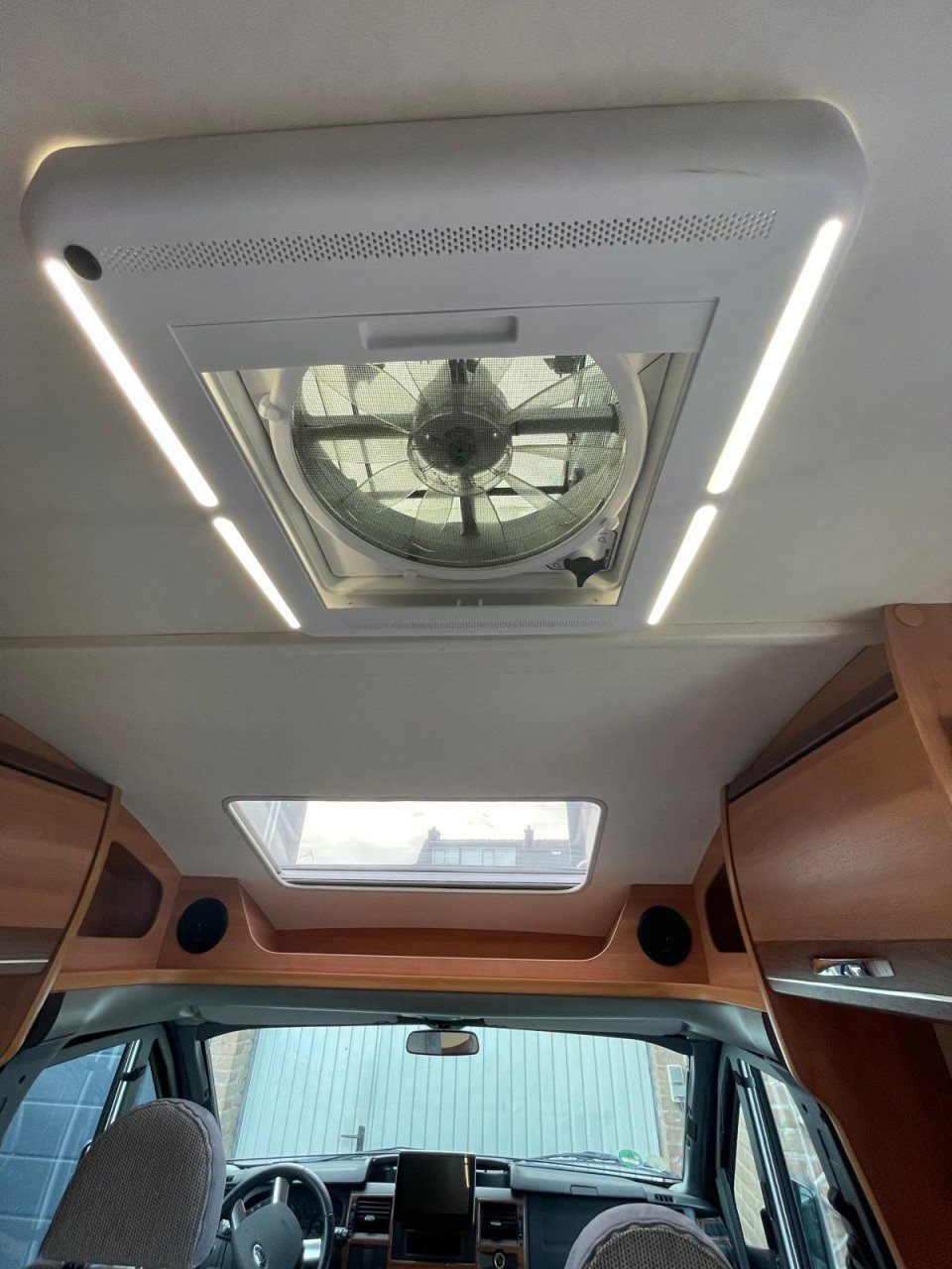 HymerVan Whiteline 2012