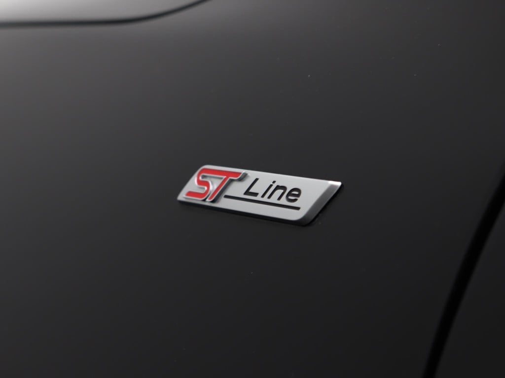 Ford Kuga 1.5 ecoboost st-line | navi | winterpakket | cruise control | lmv
