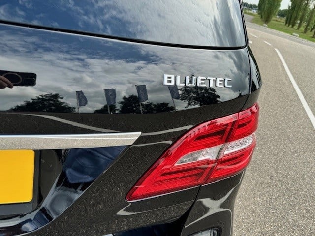 Mercedes-Benz ML-klasse 350 bluetec 4matic l grijs kenteken l 4 x 4 l trekh