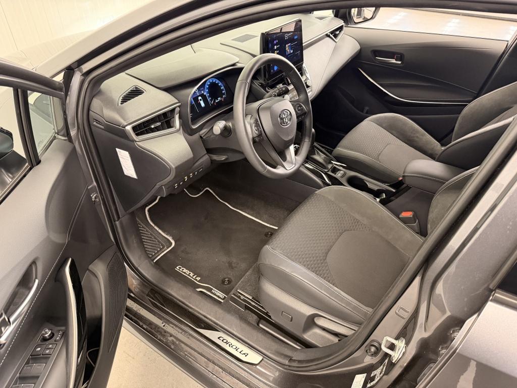 Toyota Corolla Touring Sports hybrid 180 executive