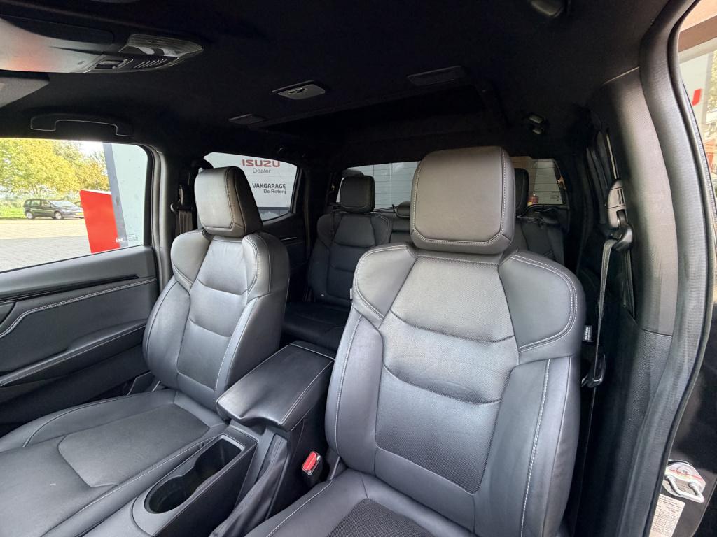 Isuzu D-max 1.9 double cab lang v-cross | radio | camera | bescherm coating
