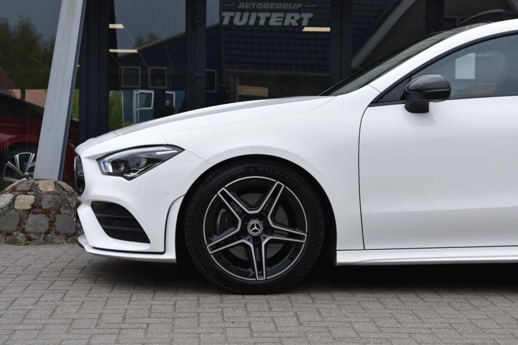 Mercedes-Benz Cla shooting brake 200 amg night | sfeerverlichting | panoram
