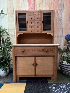 Art Deco Keukenkast No 672