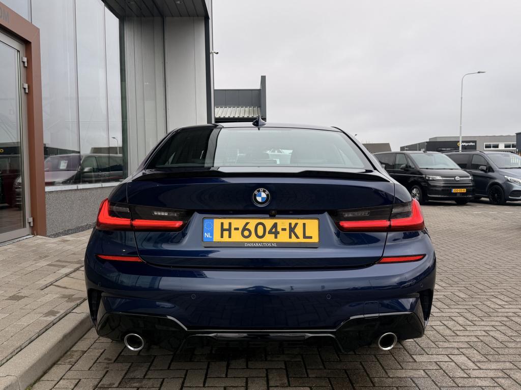 BMW 3-serie 320i high executive edition | head-up | led | leder | hifi | ac