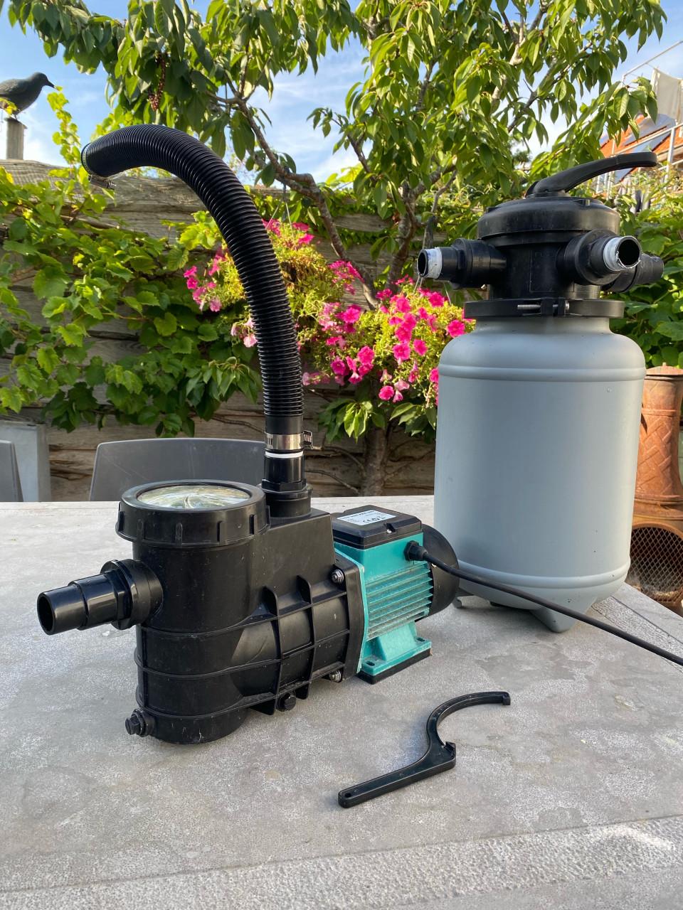 Zwembad Intex (107x244x488)