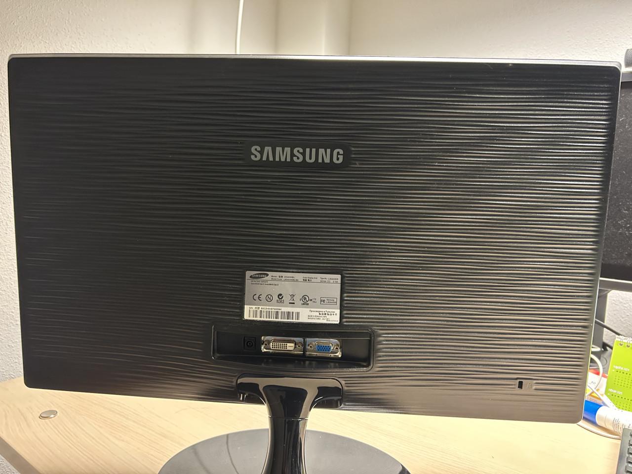 Samsung Syncmaster S24A300BL
