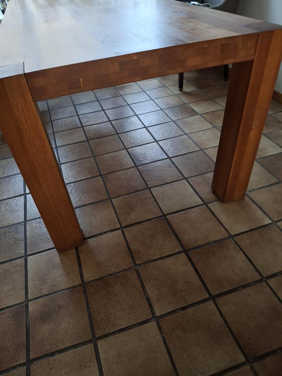 Zware eiken eettafel