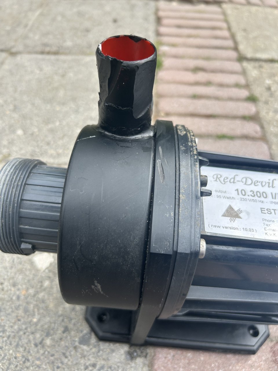 Te koop red -devel -pump 10300 lpu pomp is gerepareerd maar werk 100procent